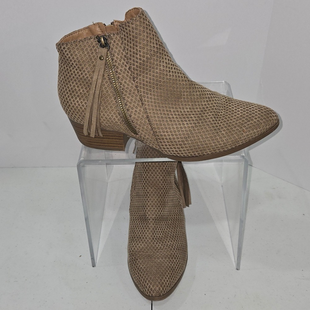 JustFab Leighton Tan Perforated Tassel Ankle Booties Womens Size 9 Pointed Toe